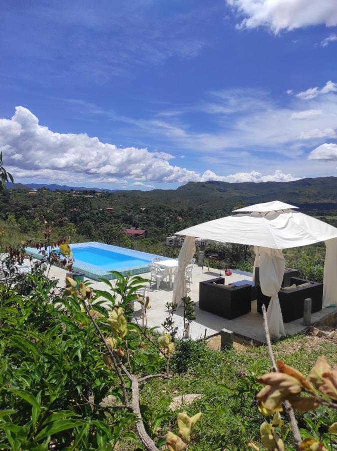 Отель Casa De Maitreya - Piscina, Ar Condicionado Алту-Параизу-ди-Гояс Экстерьер фото