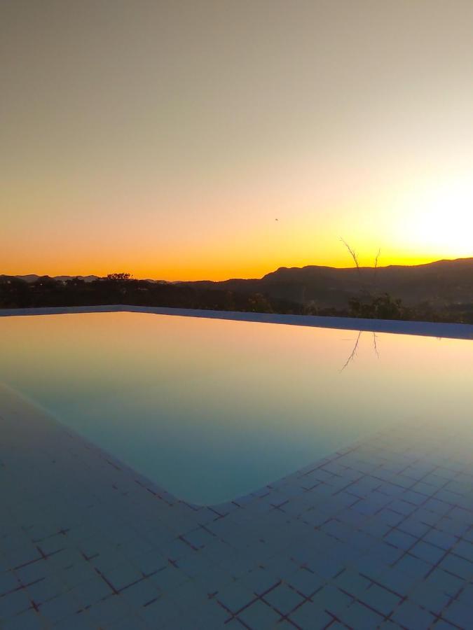 Отель Casa De Maitreya - Piscina, Ar Condicionado Алту-Параизу-ди-Гояс Экстерьер фото